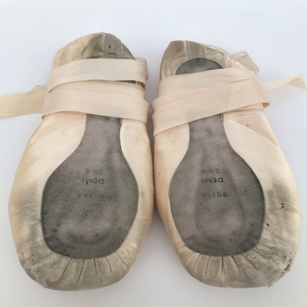 Bloch Demi Ballet Shoes (Size 3.5A=AUS Size 6) Second Hand Active