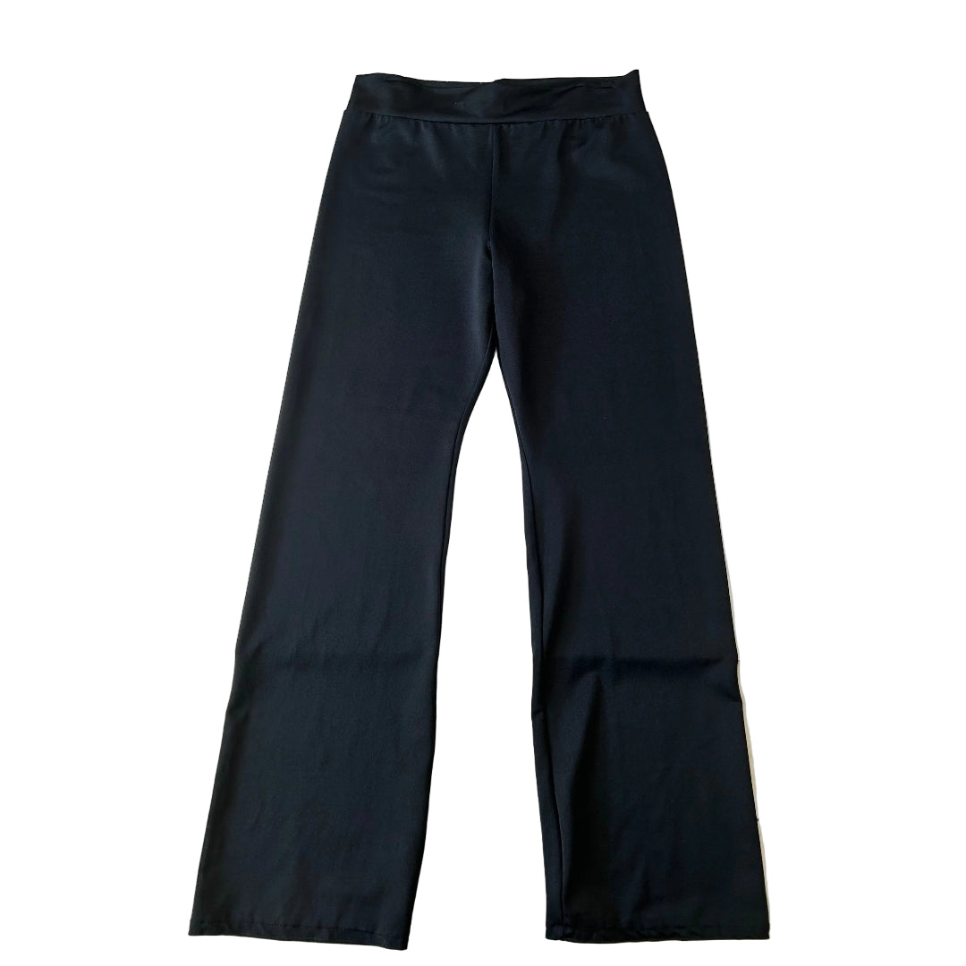 A pair of black sleek leggings 