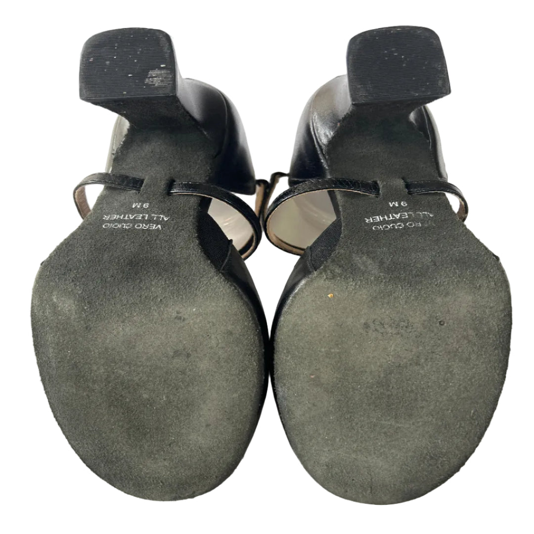 Rear view of second hand Chorus Heels