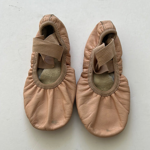 So Danca Split Sole Leather Ballet Shoes (Child size 12) - Second Hand
