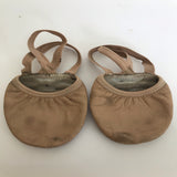 Half ballet shoes in leather